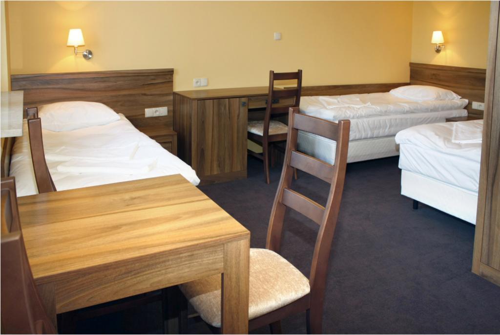 Hotel Ambasada Кробя Номер фото
